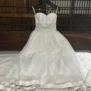 Wedding dress